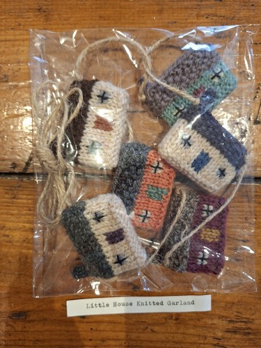 Hand knitted made - knitted,