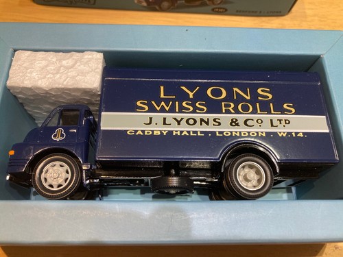 Corgi bedford lyons swiss - bedford, s