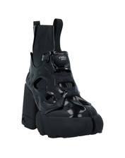 MAISON MARGIELA REEBOK MM22