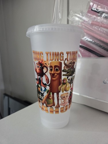 Cold cups with lids and - cold,