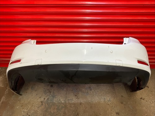 Mazda rear bumper white - ,