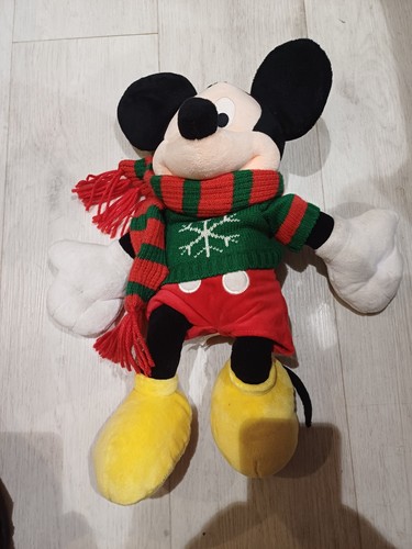 Disney store 2009 mickey mouse - mickey,