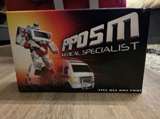 Transformers Third Party iGear PP05M Medical Specialist (not Ratchet) + Toyhax!