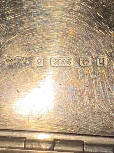 Intage solid 9ct gold - intage,