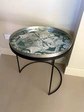 Ethnicraft round side table with tray