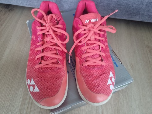 Yonex power cushion aerus - yonex,