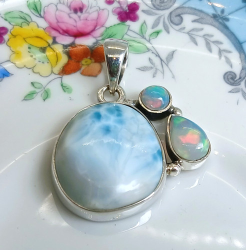 Blue larimar ethiopian opal - blue,