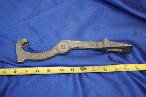 Sierra fire hydrant - hydrant, wrench