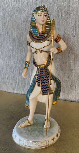 Wedgwood figure tutankhamun - wedgwood,