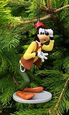 Disney Store Steam Train Conductor ? Goofy Figure Christmas Tree ? Decoration