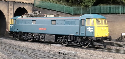 Hornby class br blue - 86, in