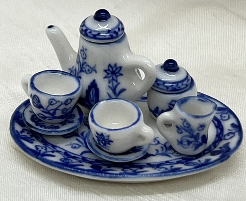 Dolls house porcelain tea set
