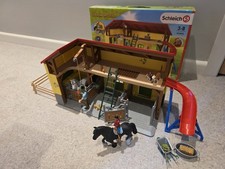 Schleich 42485 Farm World: Horse Stable Play Set
