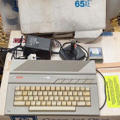 Atari 65xe computer with blue - atari,