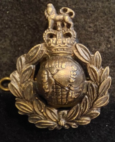 Royal marines bronze cap badge - marines,