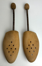 Pair of wooden Vintage Foreign Shoe tree stretcher 6-8