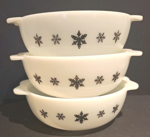 Vintage pyrex gaiety snowflake - pyrex,