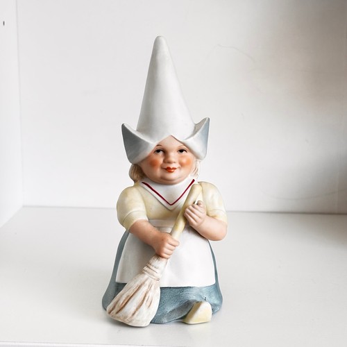 Vintage gnomes the - vintage, world
