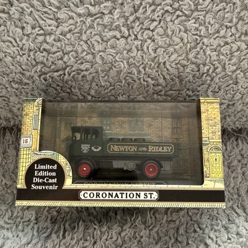 Lledo coronation street newton - coronation,
