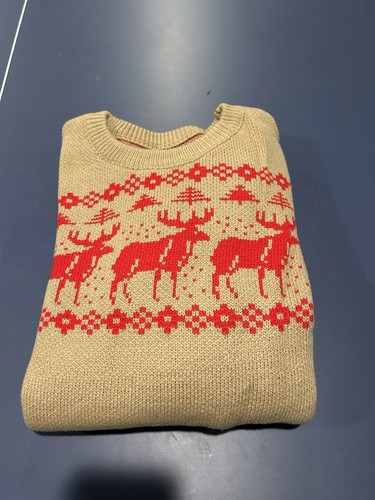 Home alone moose - home, ugly