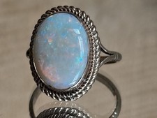 MAGICAL ANTIQUE 9CT GOLD