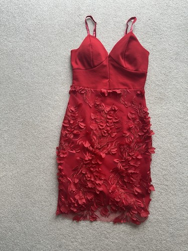 Red floral applique - 3d,