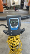 Oscillating Floor Cleaning