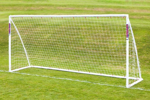 Samba trainer football - trainer, goal