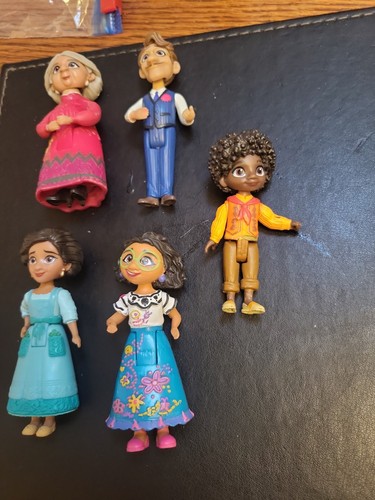 Disney encanto small posable - encanto,