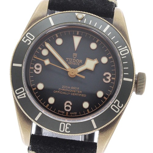 Tudor heritage black - tudor, bay