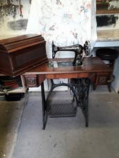 Antique Singer Treadle Sewing Machine Complete with Table and Case 1894