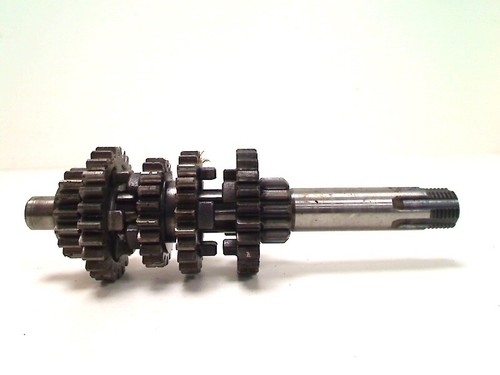Gear box transmission axel - gear,