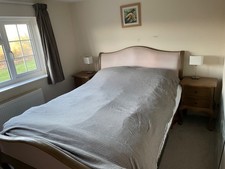 bedroom furniture set used -