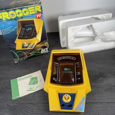 CGL Konami Frogger Table Top
