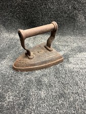 No 7 Vintage Victorian Cast Iron Flat Iron/Door Stop
