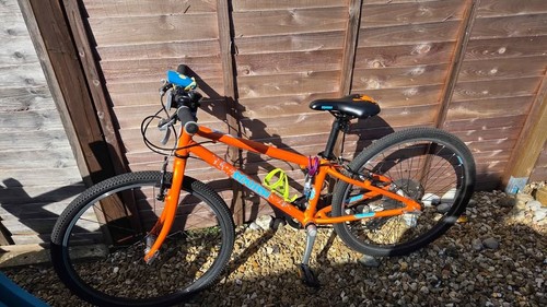 Squish orange premium - 24",