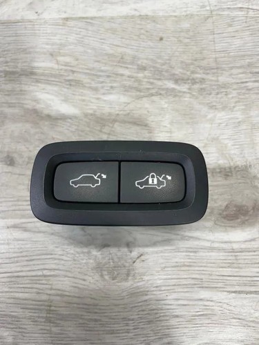 Volvo xc90 tailgate - volvo,