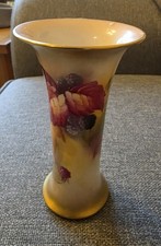royal worcester vase G 923..  6 inch by k blake