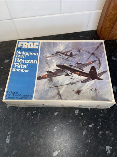 Vintage frog model - frog, kit