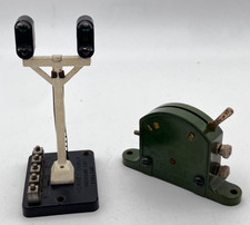 Hornby Dublo Double Arm Home