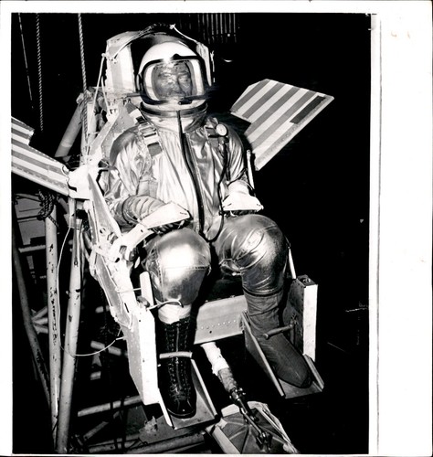 Lg82 1958 wire photo - wire,