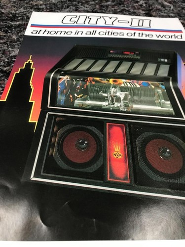 Huge selection juke box - **,