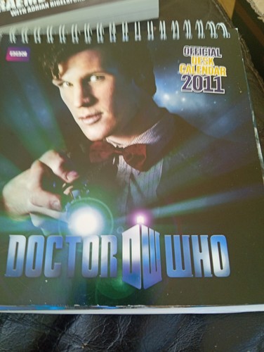 Doctor who official - doctor, desk