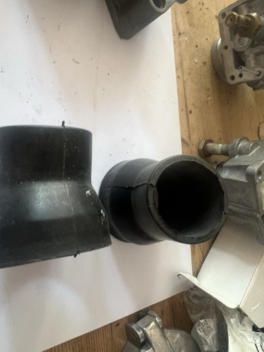 Triumph t140v airbox carb - triumph,