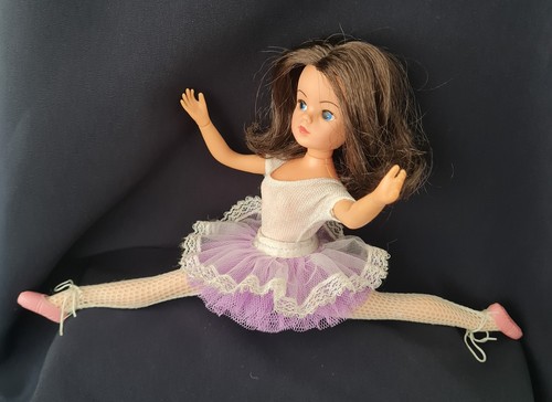 Vintage 1977 active sindy doll - vintage,