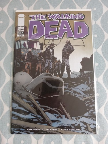 The walking dead 107 - walking,