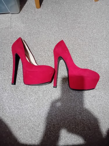 Brand new red heel shoes - new,