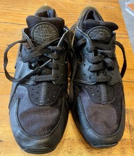 Nike Air Huarache Triple Black