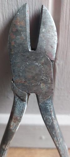 Vintage wire cutters pliers - wire,