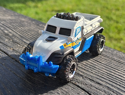 Matchbox road raider diecast - road,